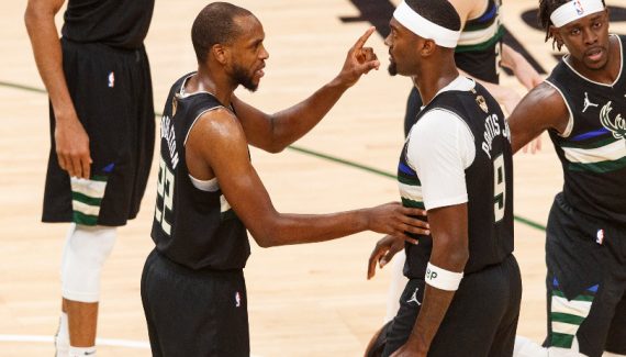 Milwaukee Bucks Fan Reacts to Khris Middleton and Bobby Portis Being Available for&nbsp;Trade